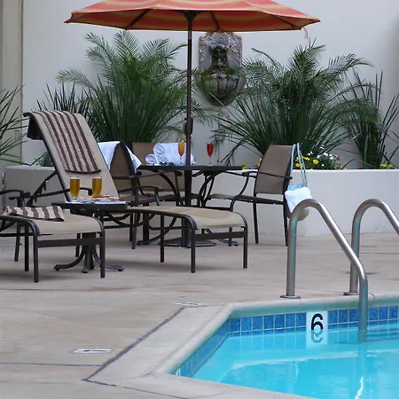 Best Western Plus Bayside Inn 